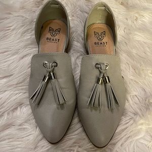 Beast flats with tassels